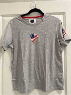 NWT Just Madison Gray Tee with American Flag Heart sz m